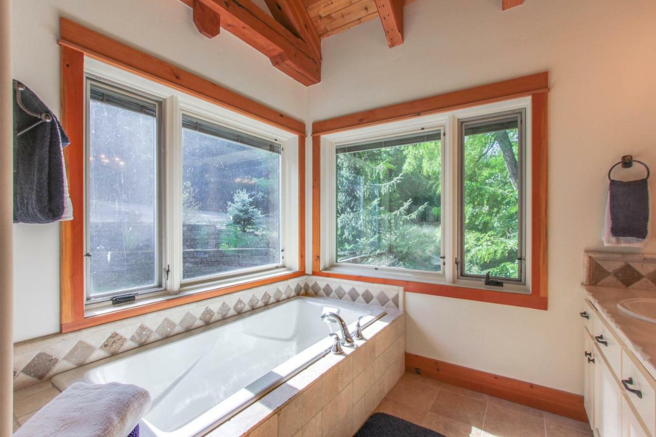 Bottle Bay Lakefront Lodge Sandpoint Luaran gambar